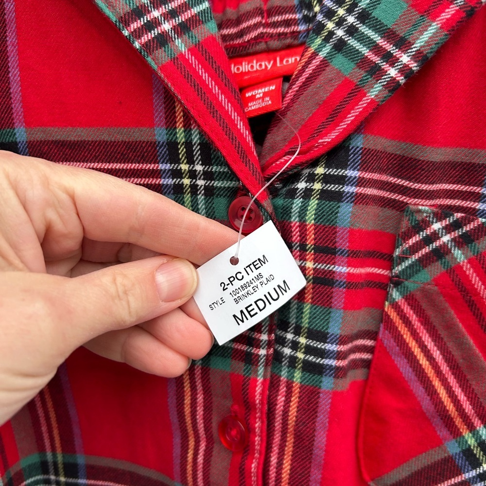 Plaid Family Pyjamas Set, kids 10/12 & 14/16 and Women’s M - Picture 10 of 16